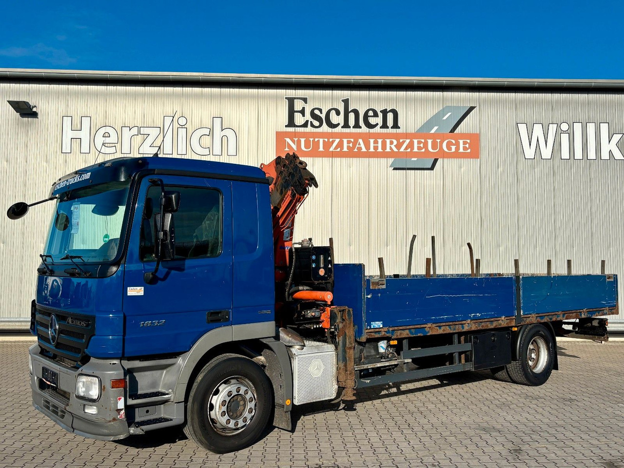 Mercedes-Benz Actros 1832 I Terex 85.2A3*9,10m*Telligent*Klima - משאית צד נופל/ שטוחה, משאית מנוף: תמונה 1 Mercedes-Benz Actros 1832 I Terex 85.2A3*9,10m*Telligent*Klima - משאית צד נופל/ שטוחה, משאית מנוף: תמונה 1