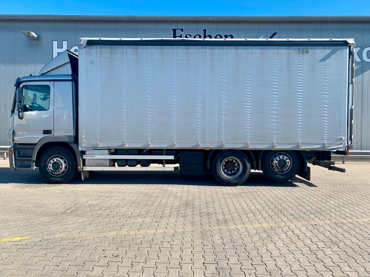 Mercedes-Benz Actros 2541| beidseitig Gardine*Edscha*AHK*Klima - משאית וילונות צד: תמונה 2 Mercedes-Benz Actros 2541| beidseitig Gardine*Edscha*AHK*Klima - משאית וילונות צד: תמונה 2