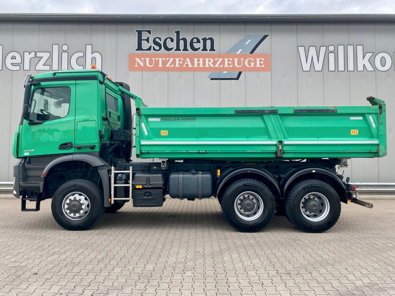 Mercedes-Benz Arocs 3345 6x6 | MEILLER*Bordmatik*Blatt*AHK+Oel - מזהיר: תמונה 3 Mercedes-Benz Arocs 3345 6x6 | MEILLER*Bordmatik*Blatt*AHK+Oel - מזהיר: תמונה 3