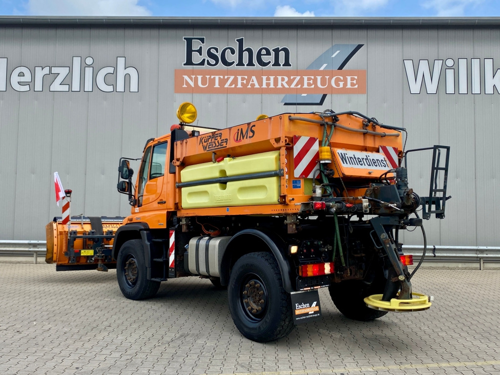Mercedes-Benz Unimog U 500 4x4 - מפלסת שלג: תמונה 3 Mercedes-Benz Unimog U 500 4x4 - מפלסת שלג: תמונה 3