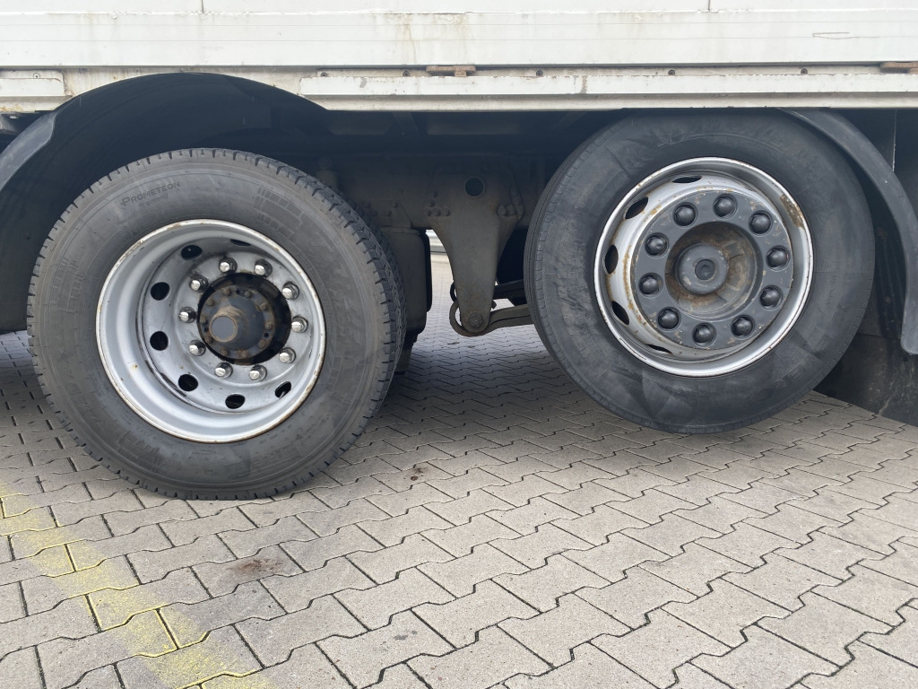 Scania 114 G 340 / 6x2 BL - משאית וילונות צד: תמונה 3 Scania 114 G 340 / 6x2 BL - משאית וילונות צד: תמונה 3
