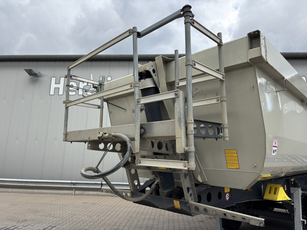 Schmitz SCB S3D / Stahl-Halbschalenmulde - סמיטריילר עם מזהיר: תמונה 2 Schmitz SCB S3D / Stahl-Halbschalenmulde - סמיטריילר עם מזהיר: תמונה 2