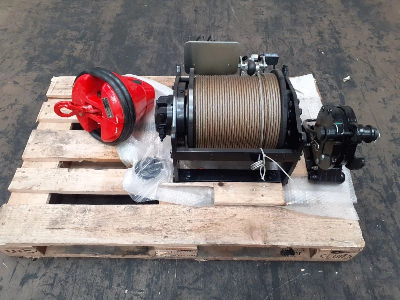 Cabrestante de elevación Brevini BWE015 - כננת: תמונה 2 Cabrestante de elevación Brevini BWE015 - כננת: תמונה 2