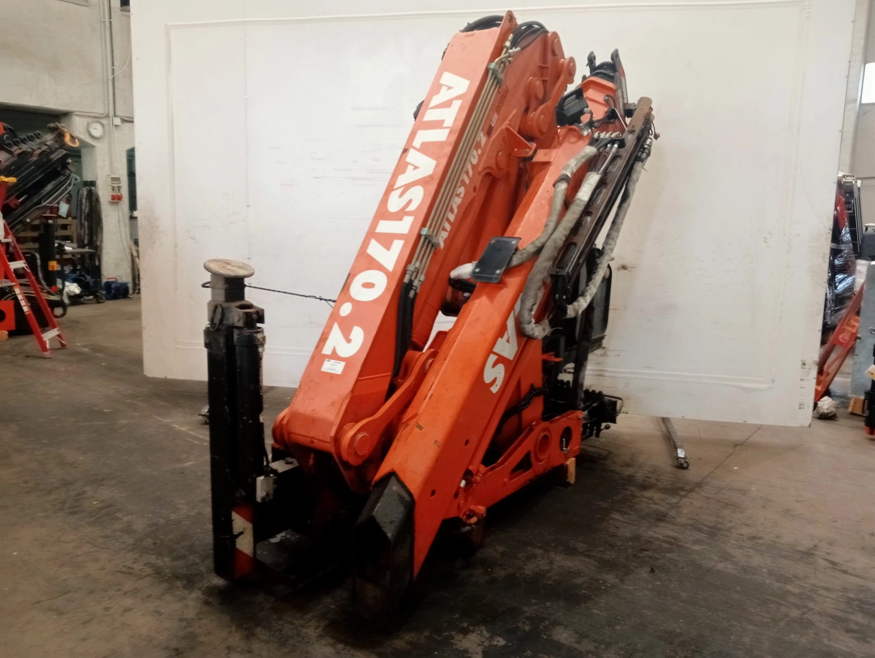 Grúa ATLAS AK170.2 A2 - עגורן מעמיס עבור משאית: תמונה 2 Grúa ATLAS AK170.2 A2 - עגורן מעמיס עבור משאית: תמונה 2