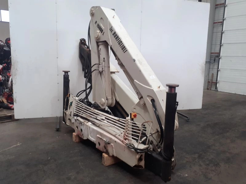 Grúa Bonfiglioli P15000L - עגורן מעמיס עבור משאית: תמונה 2 Grúa Bonfiglioli P15000L - עגורן מעמיס עבור משאית: תמונה 2