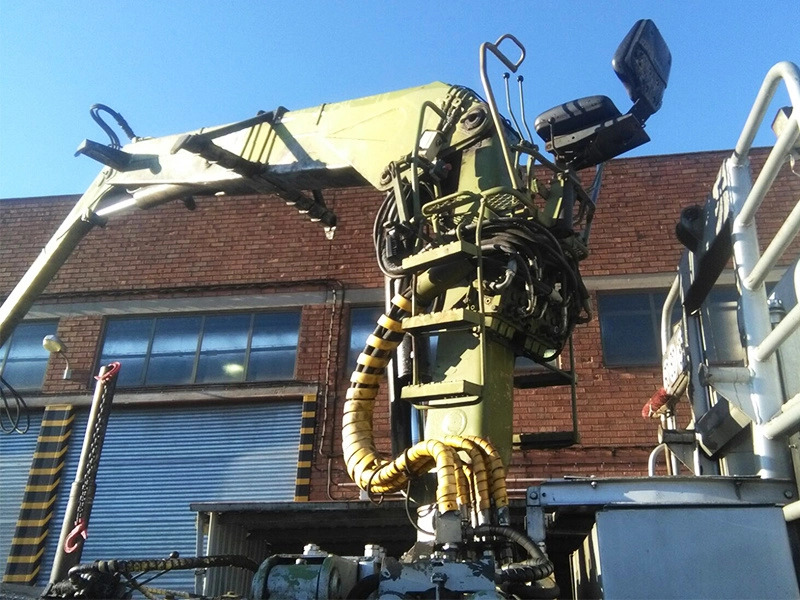 Grúa forestal Loglift F241 - עגורן מעמיס עבור ציוד יער: תמונה 1 Grúa forestal Loglift F241 - עגורן מעמיס עבור ציוד יער: תמונה 1