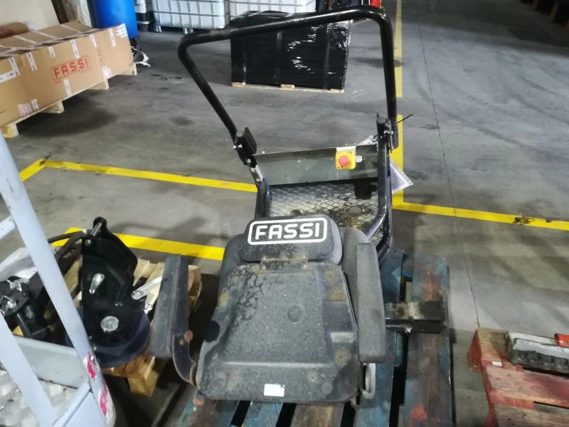 KIT ASIENTO EN COLUMNA FASSI - מושב עבור עגורן: תמונה 3 KIT ASIENTO EN COLUMNA FASSI - מושב עבור עגורן: תמונה 3
