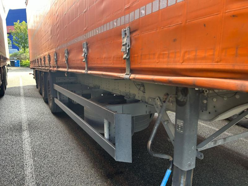 Fliegl - סמיטריילר עם וילונות צד: תמונה 4 Fliegl - סמיטריילר עם וילונות צד: תמונה 4