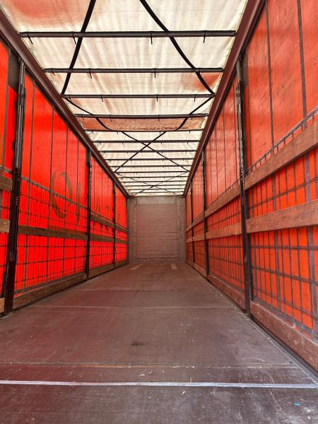 Fliegl - סמיטריילר עם וילונות צד: תמונה 3 Fliegl - סמיטריילר עם וילונות צד: תמונה 3