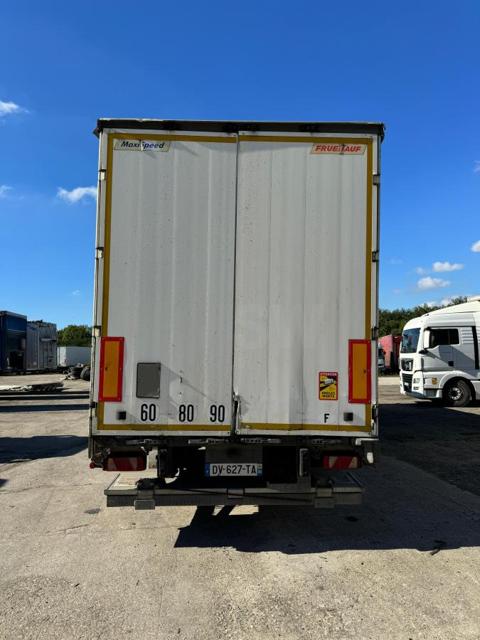 Fruehauf - סמיטריילר עם וילונות צד: תמונה 3 Fruehauf - סמיטריילר עם וילונות צד: תמונה 3