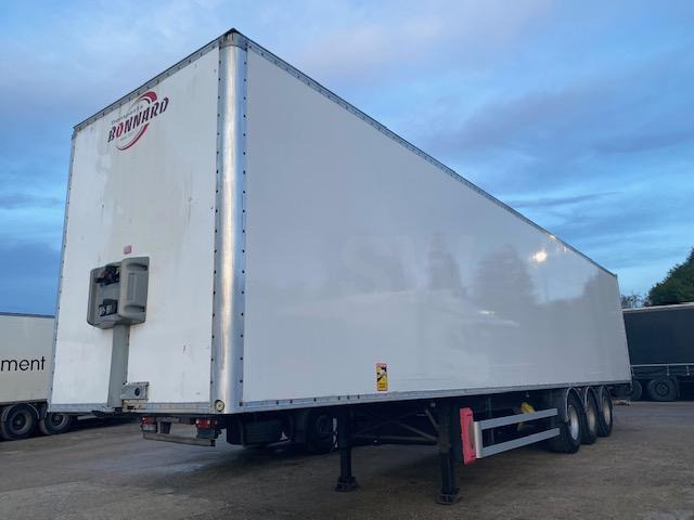 Fruehauf - סמיטריילר בתיבה סגורה: תמונה 1 Fruehauf - סמיטריילר בתיבה סגורה: תמונה 1