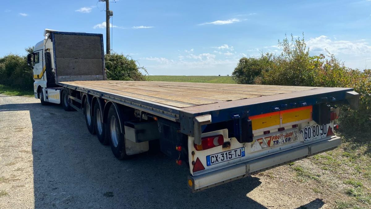 General Trailers - סמיטריילר צד נופל/ שטוח: תמונה 1 General Trailers - סמיטריילר צד נופל/ שטוח: תמונה 1