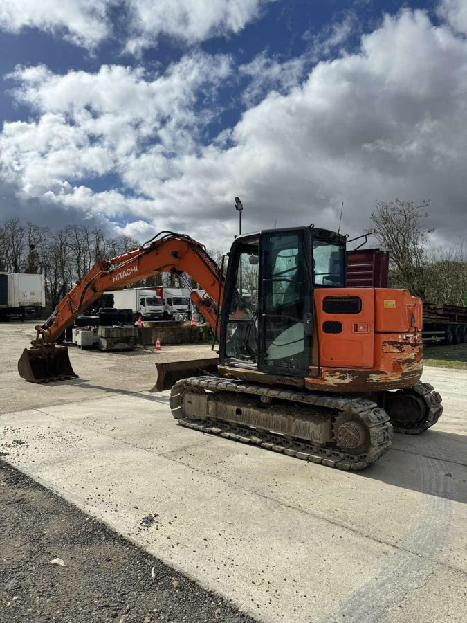 Hitachi ZX85USB-5A - מחפר סורק: תמונה 2 Hitachi ZX85USB-5A - מחפר סורק: תמונה 2