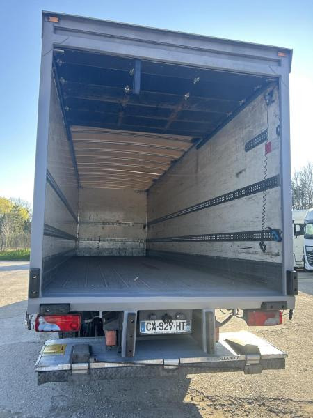 MAN TGM 18.250 - משאית תיבה: תמונה 4 MAN TGM 18.250 - משאית תיבה: תמונה 4