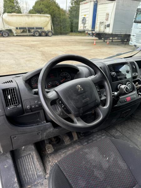 Peugeot Boxer - כלי רכב מסחרי עם לוח: תמונה 3 Peugeot Boxer - כלי רכב מסחרי עם לוח: תמונה 3