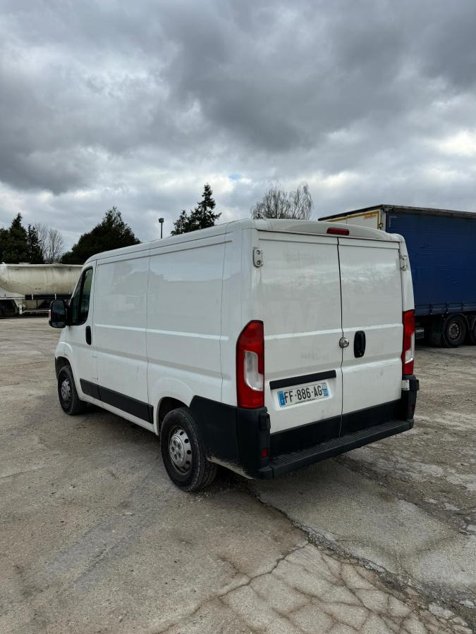 Peugeot Boxer - כלי רכב מסחרי עם לוח: תמונה 5 Peugeot Boxer - כלי רכב מסחרי עם לוח: תמונה 5