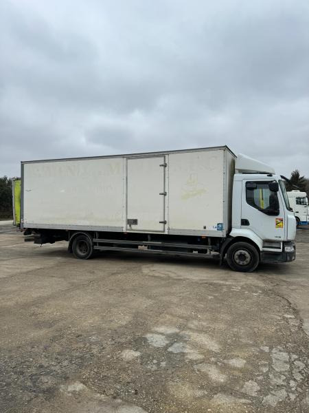 Renault Midlum 180 - משאית תיבה: תמונה 2 Renault Midlum 180 - משאית תיבה: תמונה 2