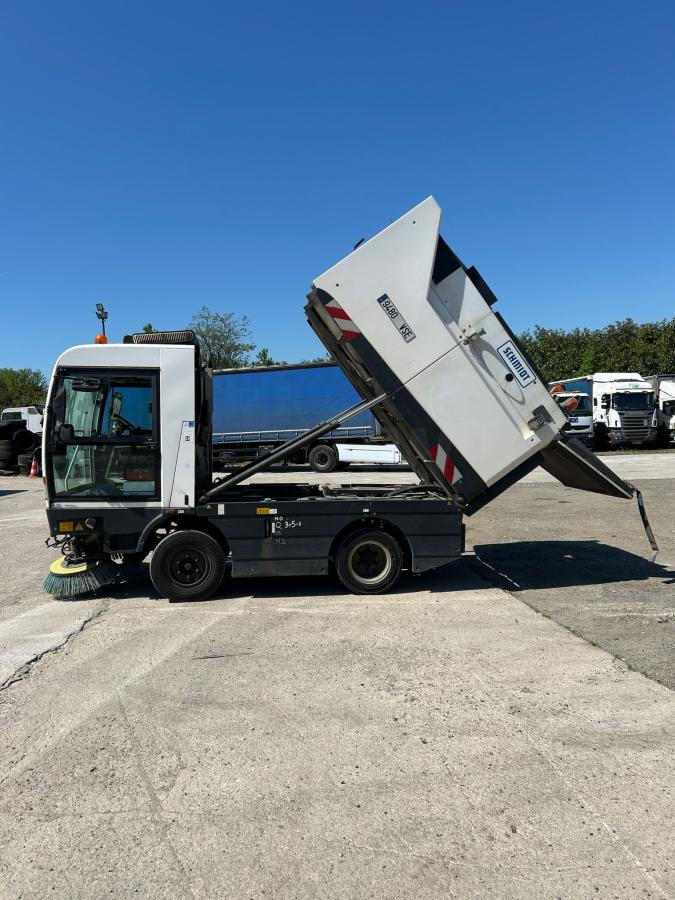 Schmidt Clingo 500 Compact 400 - מטאטא כבישים: תמונה 2 Schmidt Clingo 500 Compact 400 - מטאטא כבישים: תמונה 2