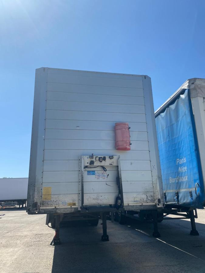 Schmitz Cargobull - סמיטריילר איזותרמי: תמונה 2 Schmitz Cargobull - סמיטריילר איזותרמי: תמונה 2