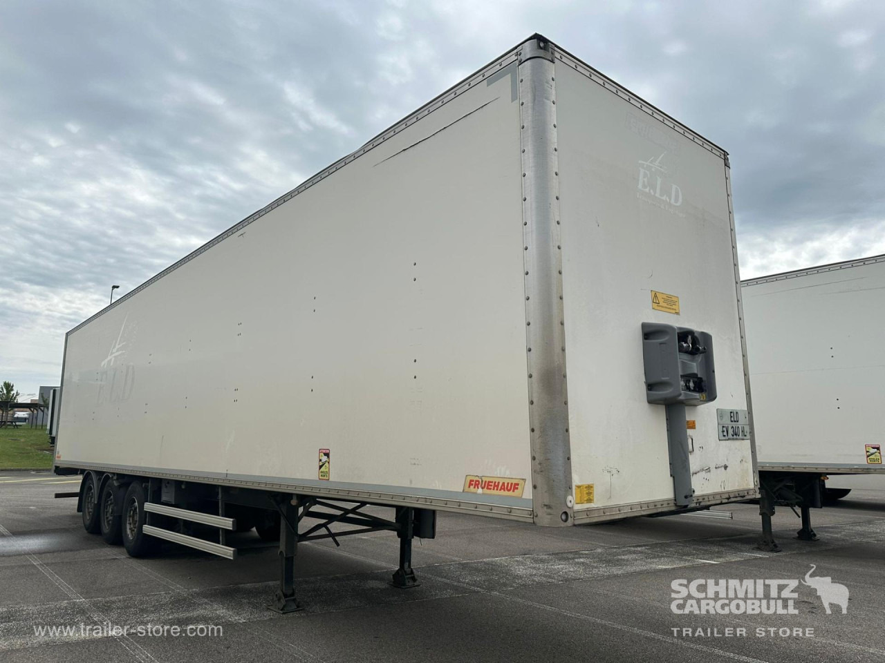 FRUEHAUF Dryfreight Standard - סמיטריילר בתיבה סגורה: תמונה 1 FRUEHAUF Dryfreight Standard - סמיטריילר בתיבה סגורה: תמונה 1