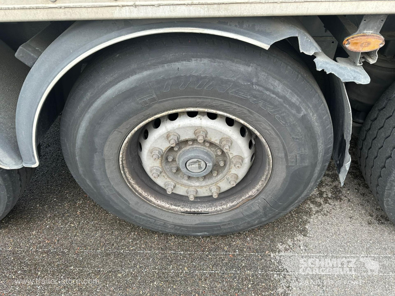 FRUEHAUF Dryfreight Standard - סמיטריילר בתיבה סגורה: תמונה 3 FRUEHAUF Dryfreight Standard - סמיטריילר בתיבה סגורה: תמונה 3