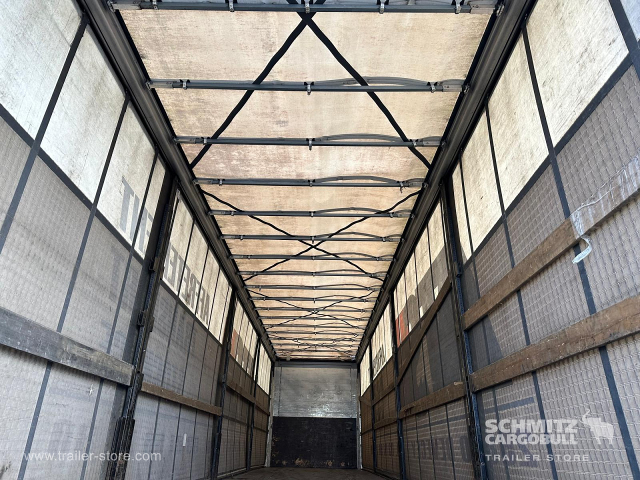 KOEGEL Curtainsider Standard - סמיטריילר עם וילונות צד: תמונה 5 KOEGEL Curtainsider Standard - סמיטריילר עם וילונות צד: תמונה 5