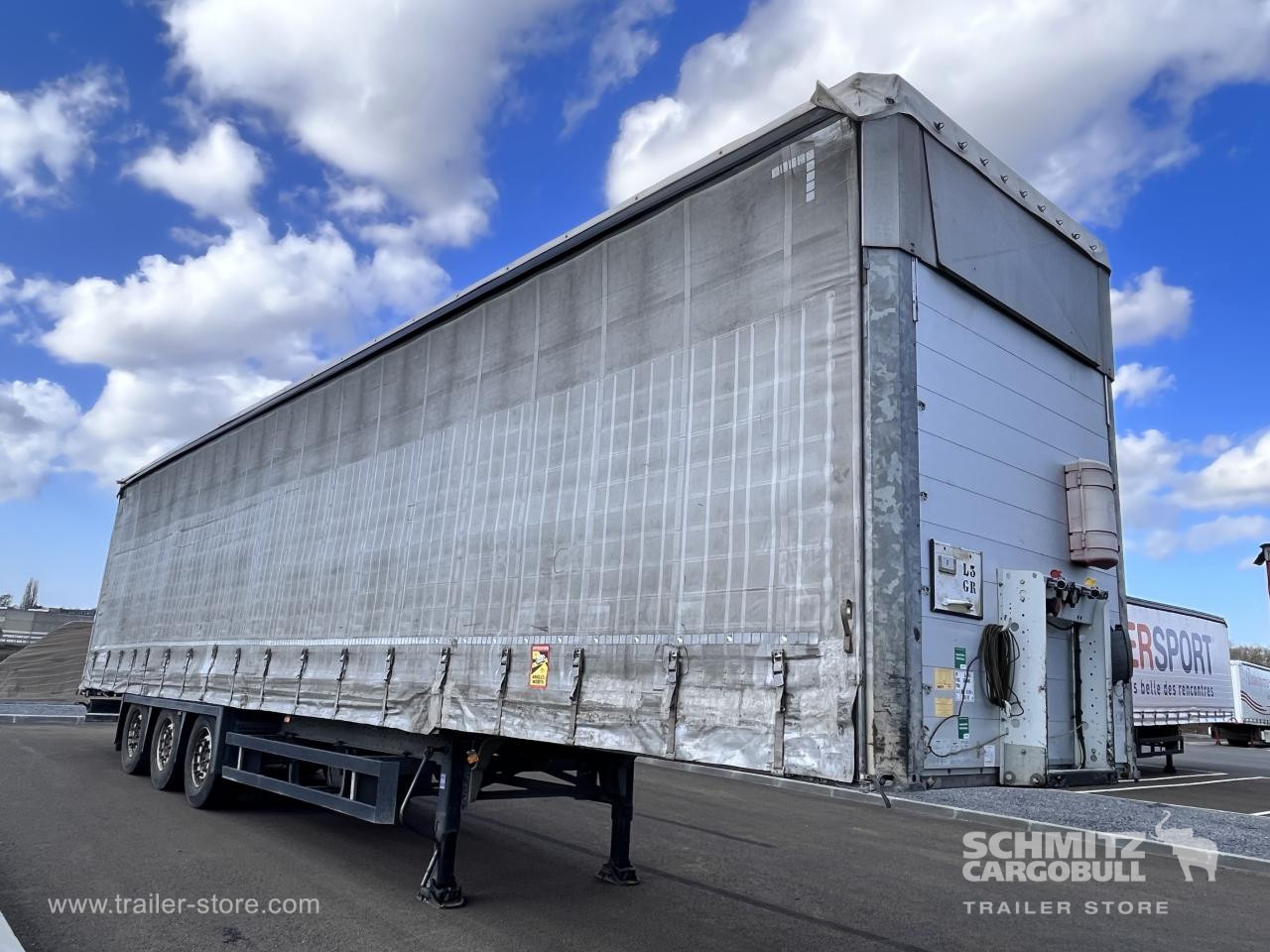 SCHMITZ Curtainsider Mega - סמיטריילר עם וילונות צד: תמונה 1 SCHMITZ Curtainsider Mega - סמיטריילר עם וילונות צד: תמונה 1