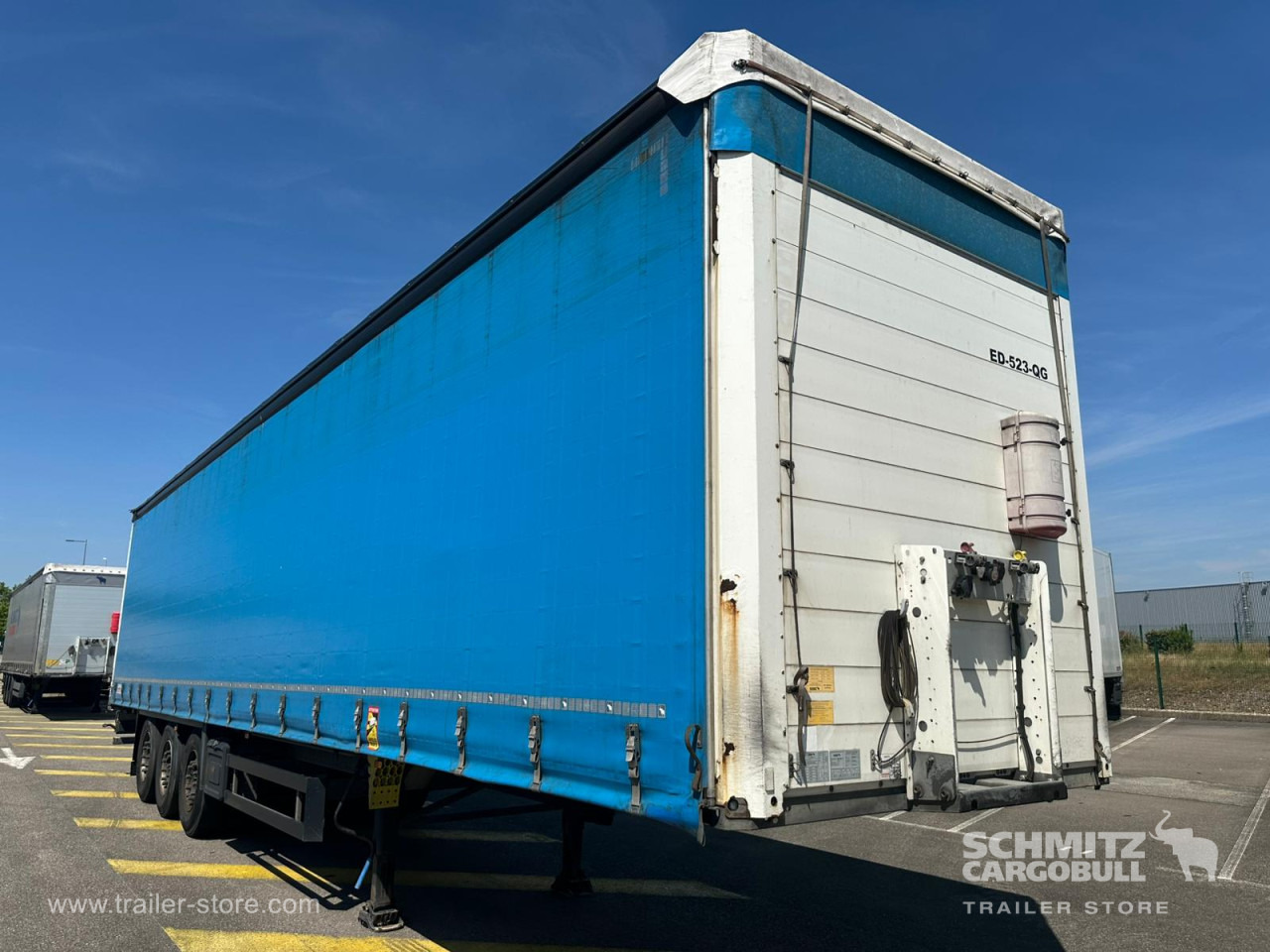SCHMITZ Curtainsider Standard - סמיטריילר עם וילונות צד: תמונה 1 SCHMITZ Curtainsider Standard - סמיטריילר עם וילונות צד: תמונה 1