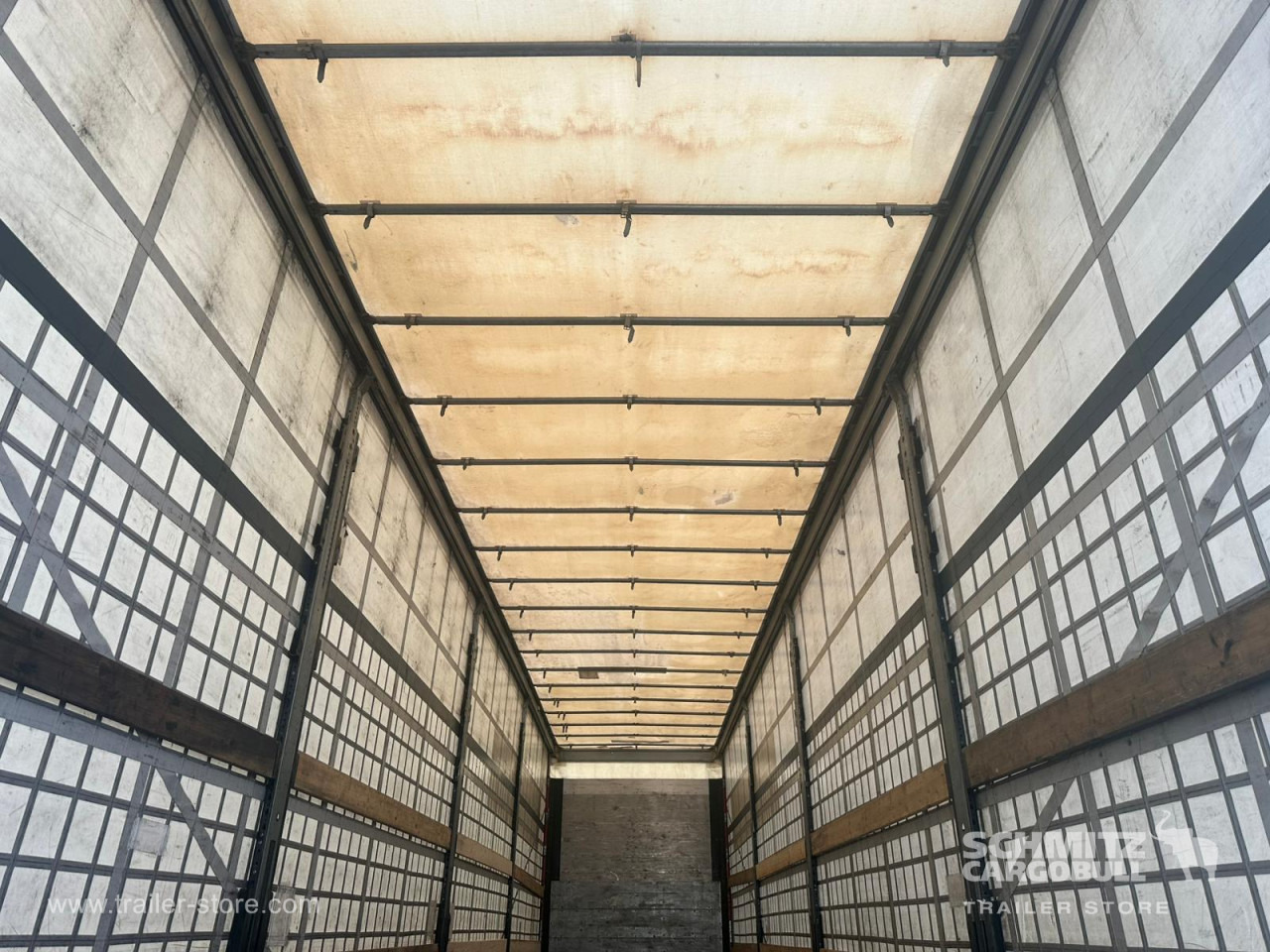 SCHMITZ Curtainsider Standard - סמיטריילר עם וילונות צד: תמונה 5 SCHMITZ Curtainsider Standard - סמיטריילר עם וילונות צד: תמונה 5