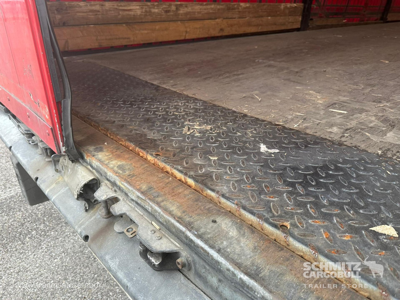 SCHMITZ Curtainsider Standard - סמיטריילר עם וילונות צד: תמונה 4 SCHMITZ Curtainsider Standard - סמיטריילר עם וילונות צד: תמונה 4