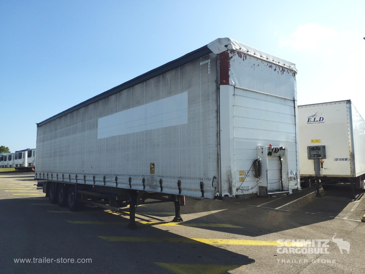 SCHMITZ Curtainsider Standard - סמיטריילר עם וילונות צד: תמונה 1 SCHMITZ Curtainsider Standard - סמיטריילר עם וילונות צד: תמונה 1