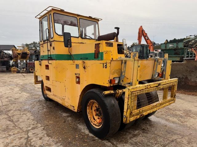 Hamm GRW 15  - רולר פניאומטי: תמונה 2 Hamm GRW 15  - רולר פניאומטי: תמונה 2