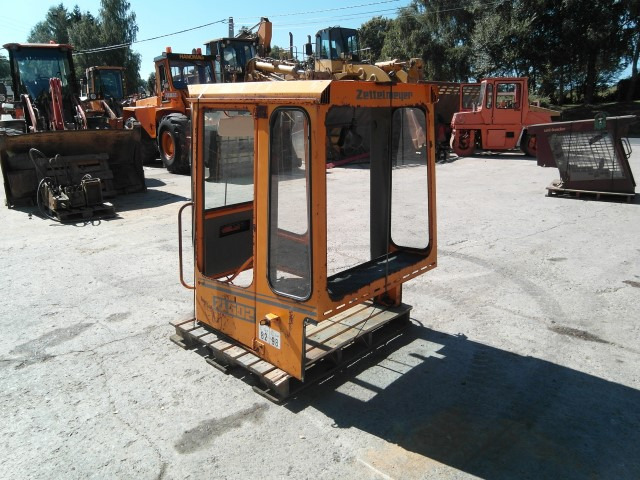 Kabine Zettelmeyer ZL 602 - תא ופנים הרכב עבור מכונת בנייה: תמונה 2 Kabine Zettelmeyer ZL 602 - תא ופנים הרכב עבור מכונת בנייה: תמונה 2