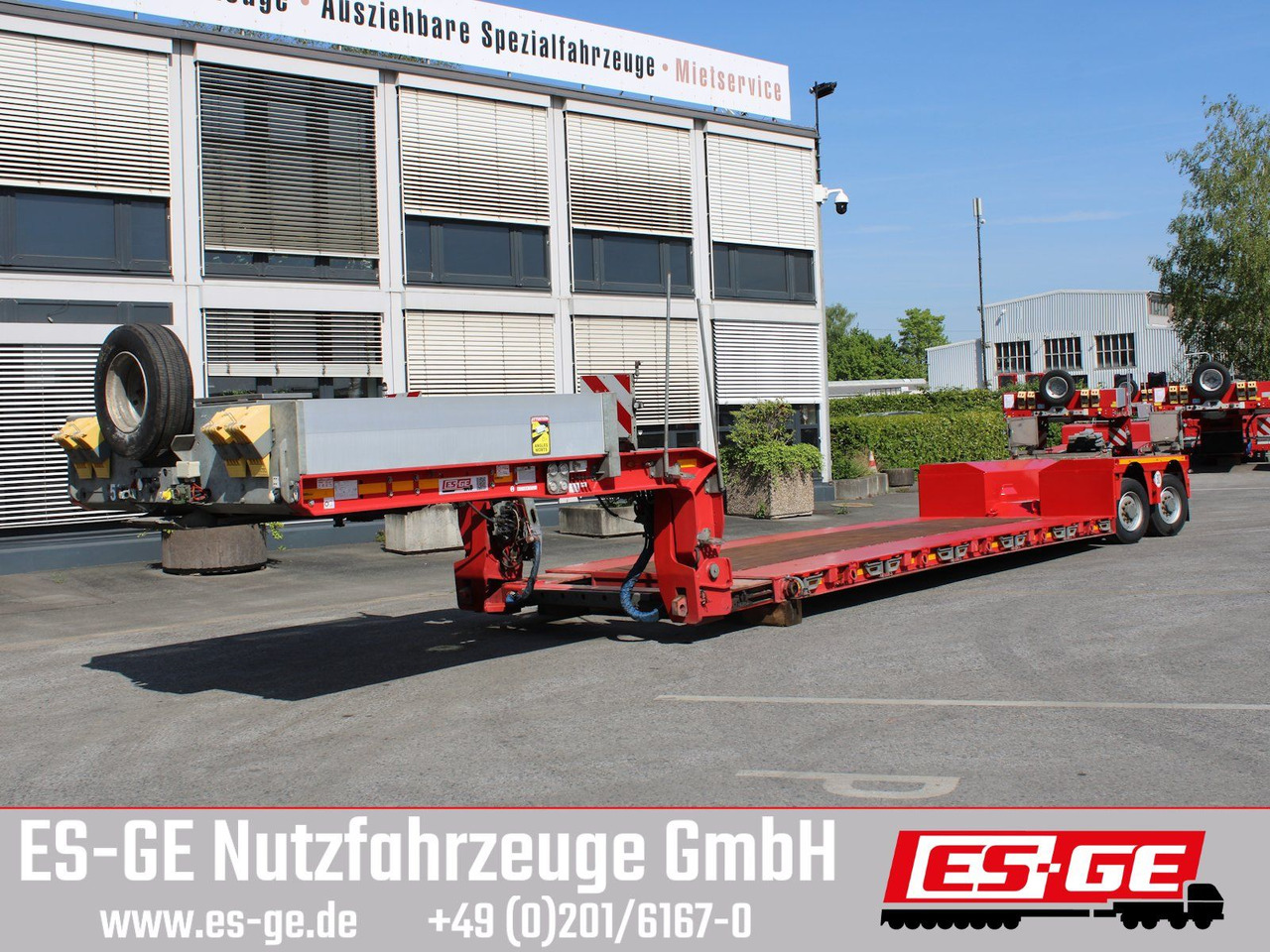 Faymonville MAX Trailer MAX510 Tiefbett 2x12 t PA - סמיטריילר עם מטען נמוך: תמונה 2 Faymonville MAX Trailer MAX510 Tiefbett 2x12 t PA - סמיטריילר עם מטען נמוך: תמונה 2
