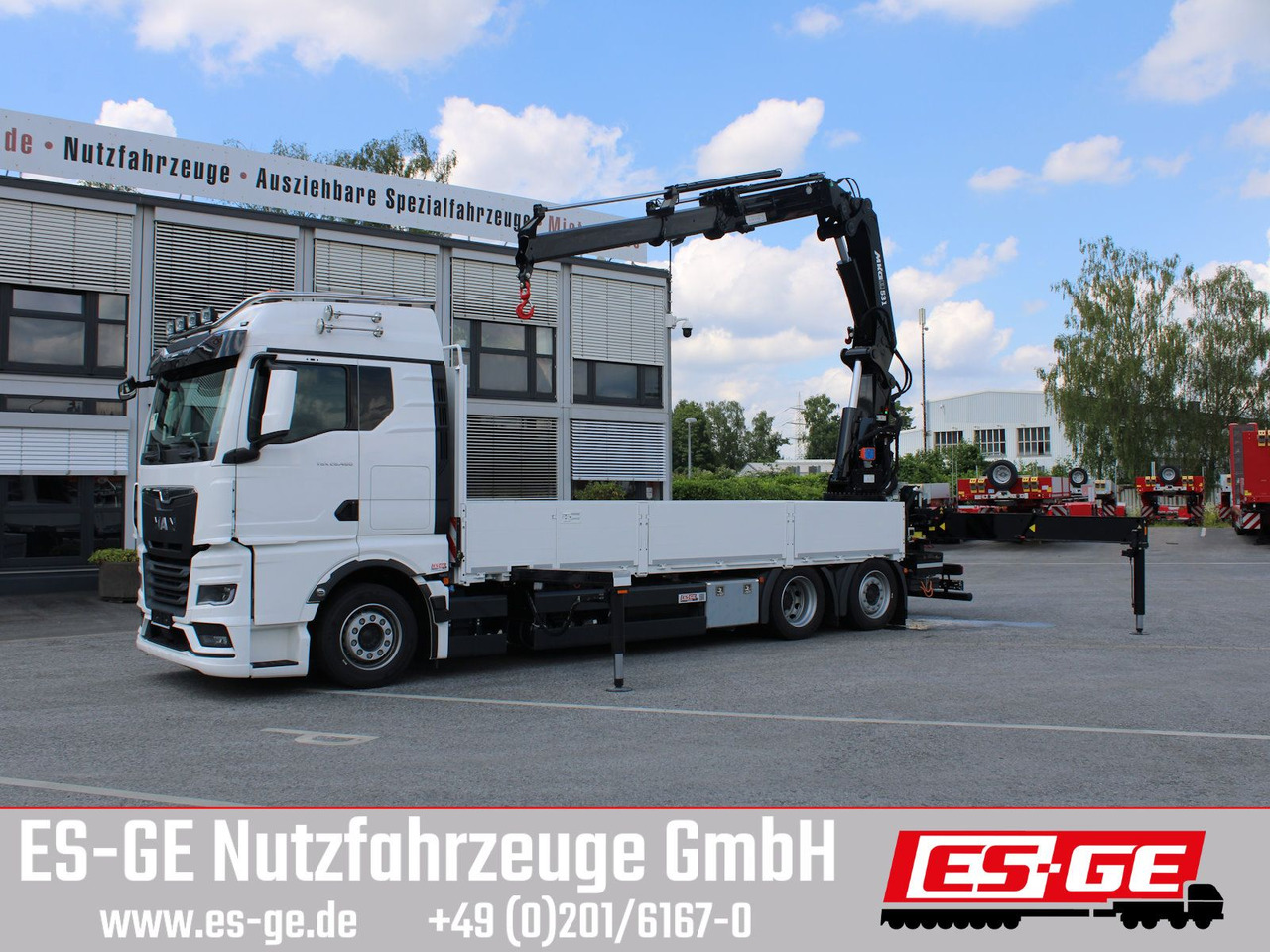 MAN TGX 26.480 6x2-4 LL CH mit MKG HLK531 a5 - משאית צד נופל/ שטוחה, משאית מנוף: תמונה 1 MAN TGX 26.480 6x2-4 LL CH mit MKG HLK531 a5 - משאית צד נופל/ שטוחה, משאית מנוף: תמונה 1
