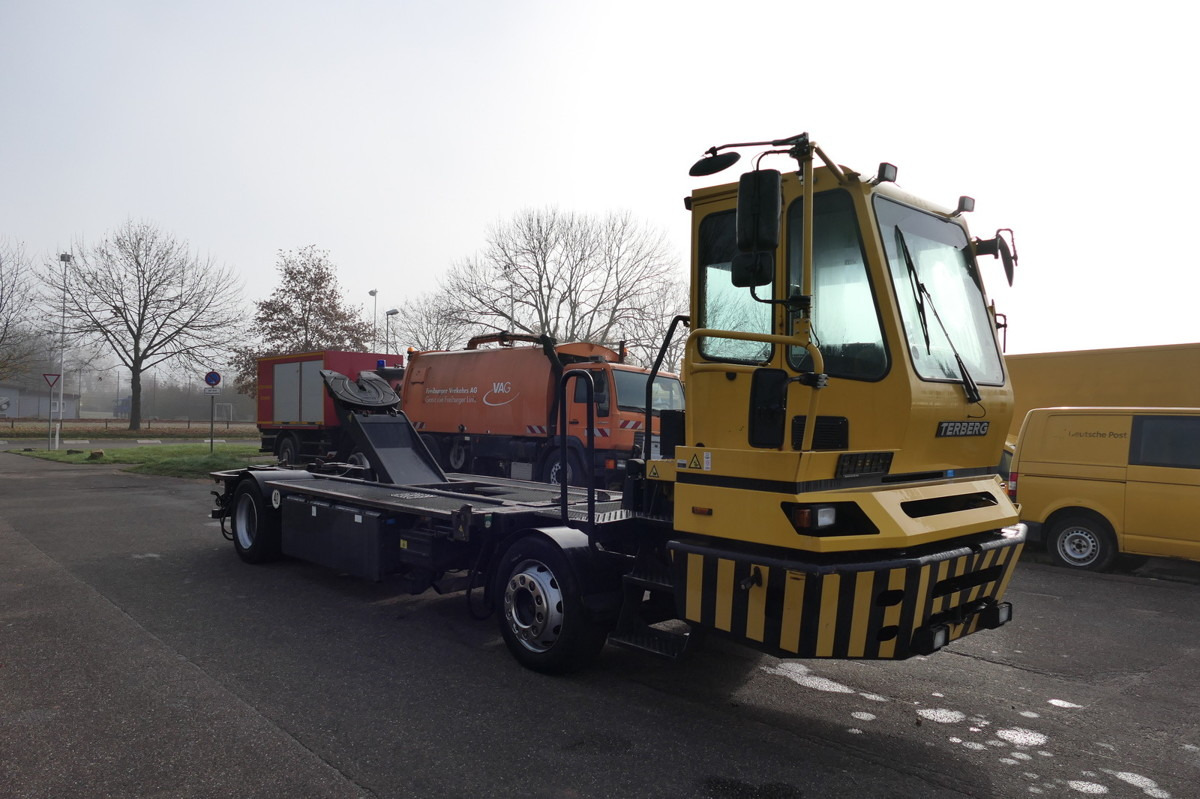 BC 182 Kamag Wiesel WBH 25 Umsetzfahrzeug - מוביל מכולות/ משאית החלפת גוף: תמונה 4 BC 182 Kamag Wiesel WBH 25 Umsetzfahrzeug - מוביל מכולות/ משאית החלפת גוף: תמונה 4