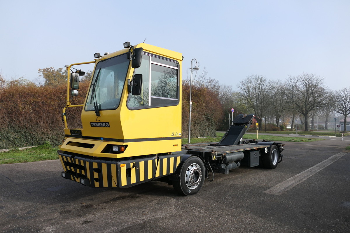 BC 182 Kamag Wiesel WBH 25 Umsetzfahrzeug - מוביל מכולות/ משאית החלפת גוף: תמונה 3 BC 182 Kamag Wiesel WBH 25 Umsetzfahrzeug - מוביל מכולות/ משאית החלפת גוף: תמונה 3