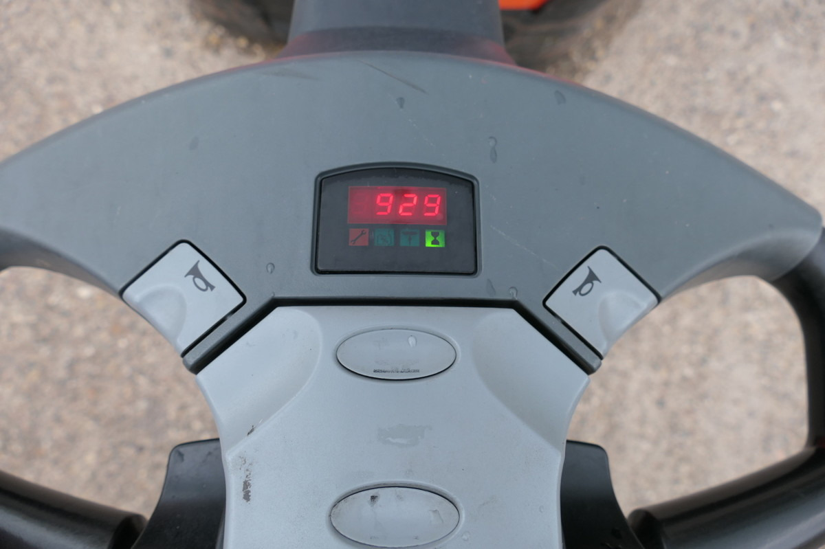 משאית משטחים BT SWE 080L Batterie 24/2021: תמונה 6