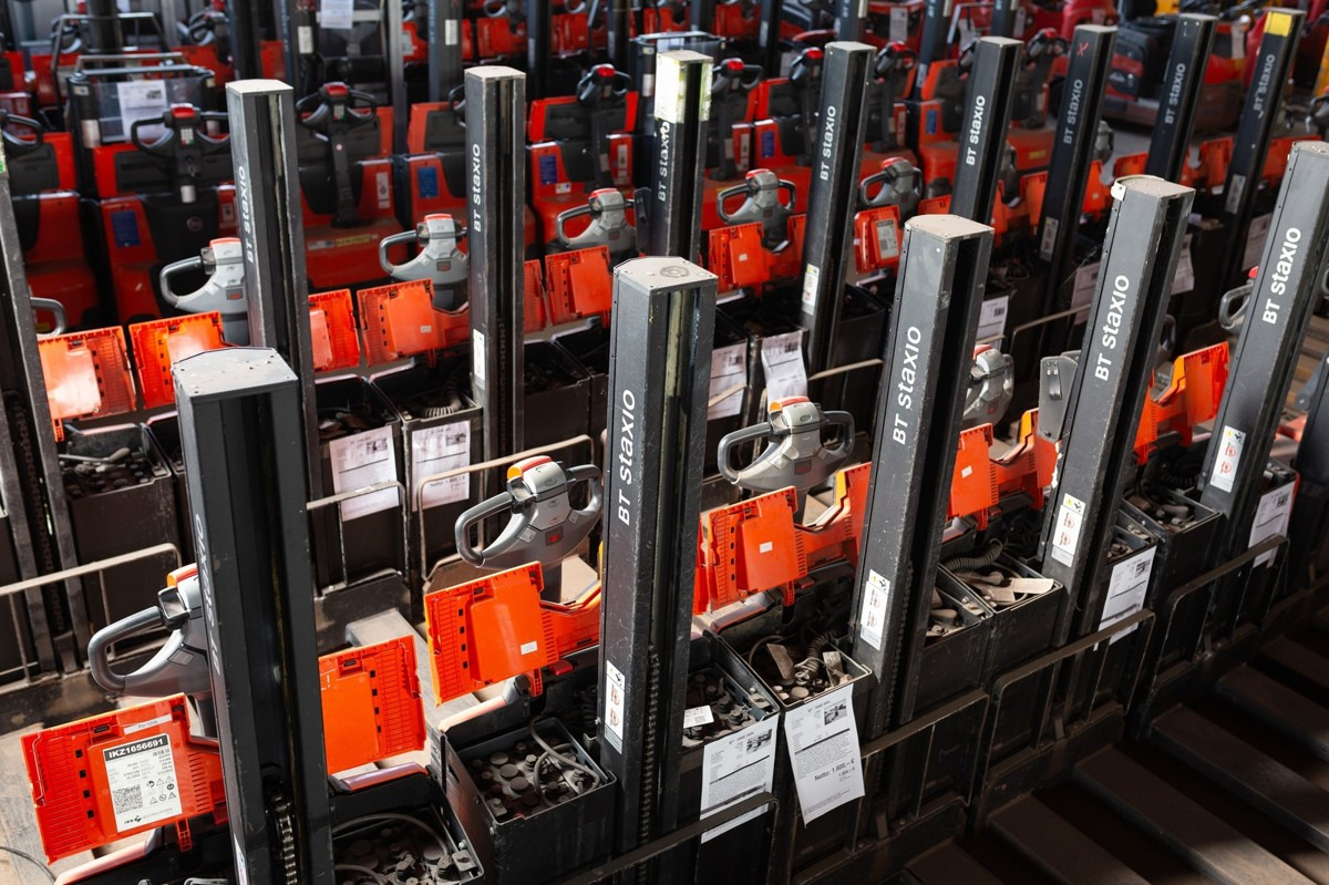 BT SWE 080L Batterie 38/2020 - משאית משטחים: תמונה 1 BT SWE 080L Batterie 38/2020 - משאית משטחים: תמונה 1