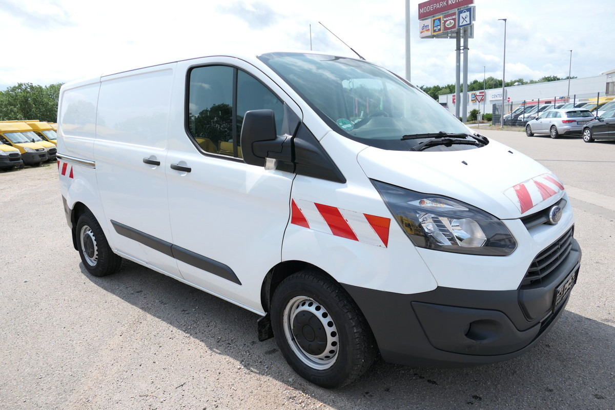 FORD Transit Custom 290 2.0 TDCi KLIMA WERKSTATTEINBA - כלי רכב מסחרי קטן: תמונה 3 FORD Transit Custom 290 2.0 TDCi KLIMA WERKSTATTEINBA - כלי רכב מסחרי קטן: תמונה 3