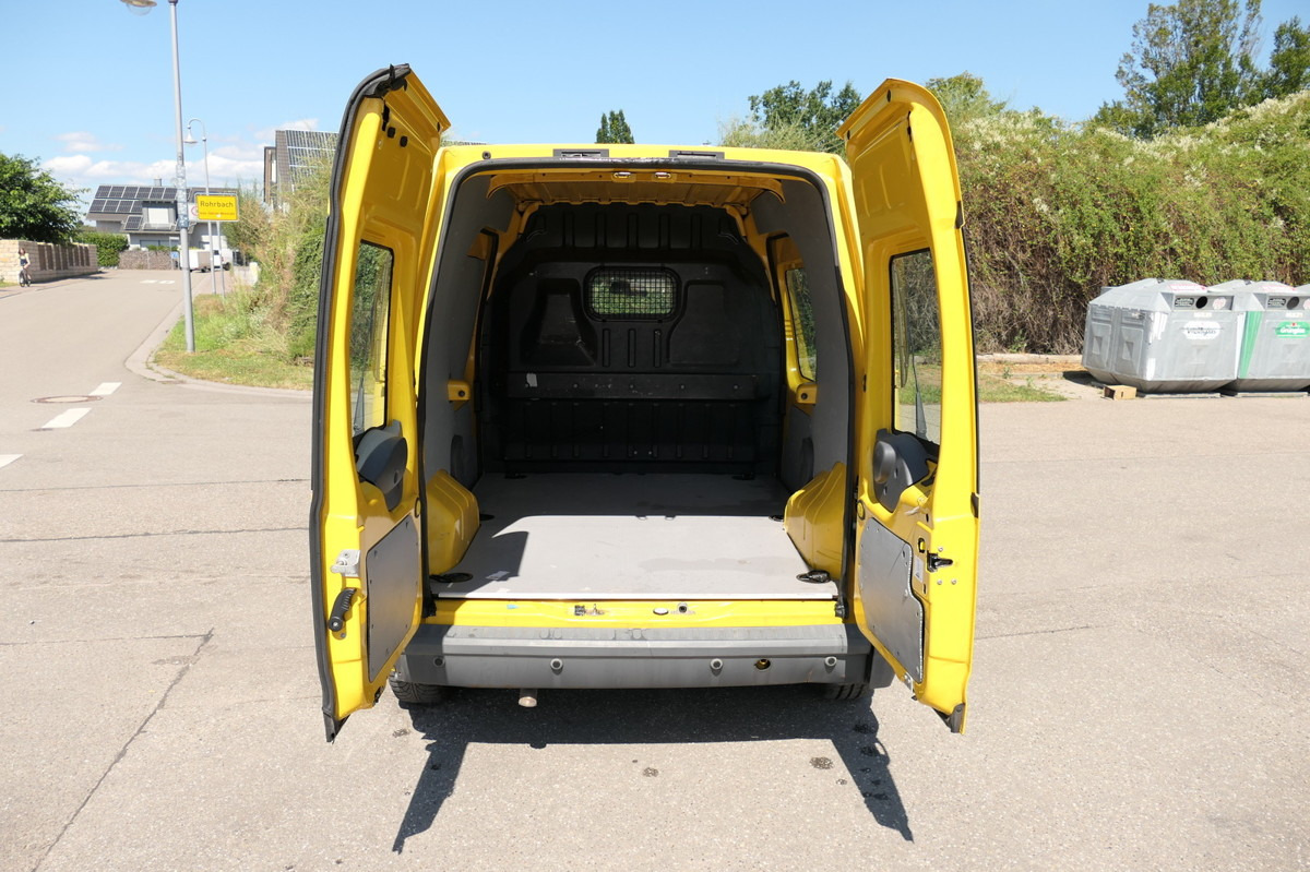 FORD Transit/Tourneo Connect T230 2x Schiebetür Flüge - כלי רכב מסחרי קטן: תמונה 5 FORD Transit/Tourneo Connect T230 2x Schiebetür Flüge - כלי רכב מסחרי קטן: תמונה 5