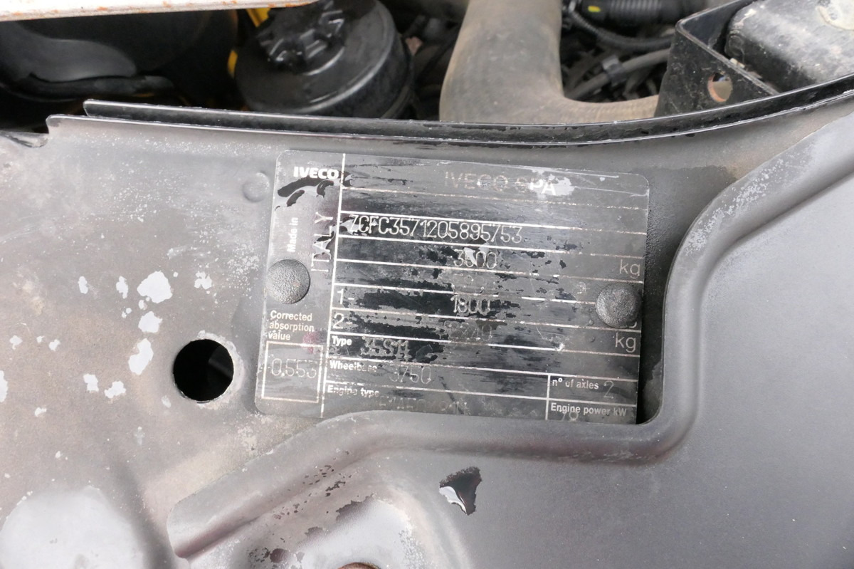 כלי רכב מסחרי עם תיבה IVECO Daily 35 S11 C30C AUTOMATIK KAMERA MAXI Regale D: תמונה 13