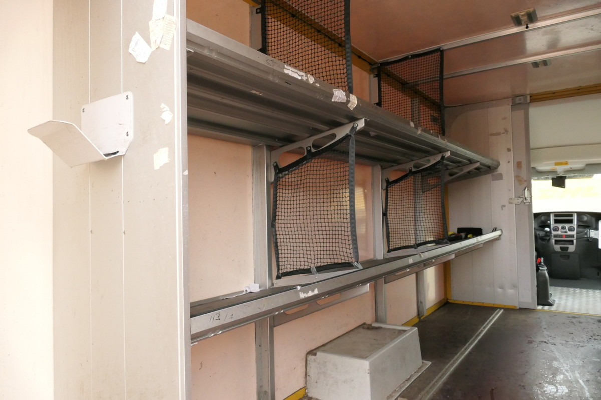 כלי רכב מסחרי עם תיבה IVECO Daily 35 S11 C30C AUTOMATIK KAMERA MAXI Regale L: תמונה 7