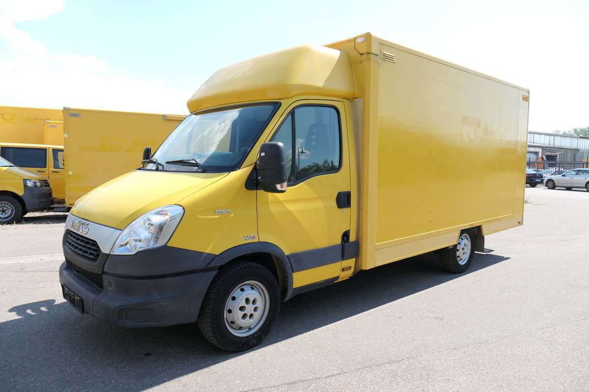 IVECO Daily 35 S11 C30C AUTOMATIK KAMERA Regale LUFT D - כלי רכב מסחרי עם תיבה: תמונה 1 IVECO Daily 35 S11 C30C AUTOMATIK KAMERA Regale LUFT D - כלי רכב מסחרי עם תיבה: תמונה 1