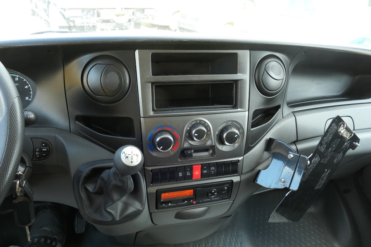 כלי רכב מסחרי עם תיבה IVECO Daily 50C15 COC: תמונה 10