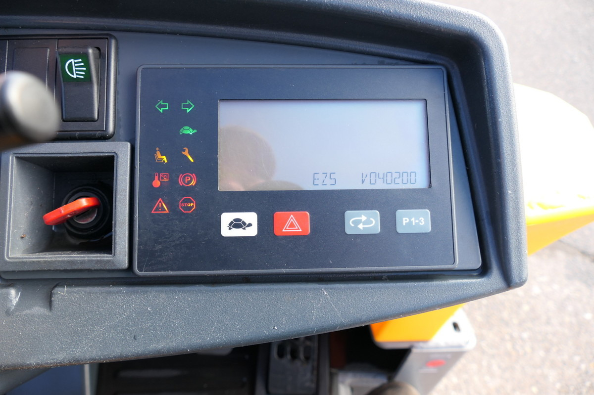 הַחכָּרָה JUNGHEINRICH EZS 570 Schlepper JUNGHEINRICH EZS 570 Schlepper: תמונה 10