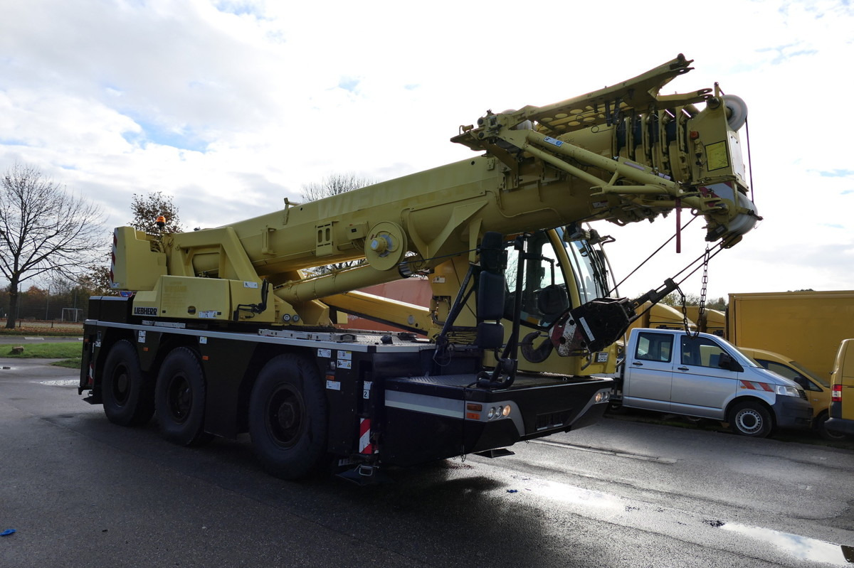 LIEBHERR LTC 1045-3.1 - עגורן נייד: תמונה 3 LIEBHERR LTC 1045-3.1 - עגורן נייד: תמונה 3