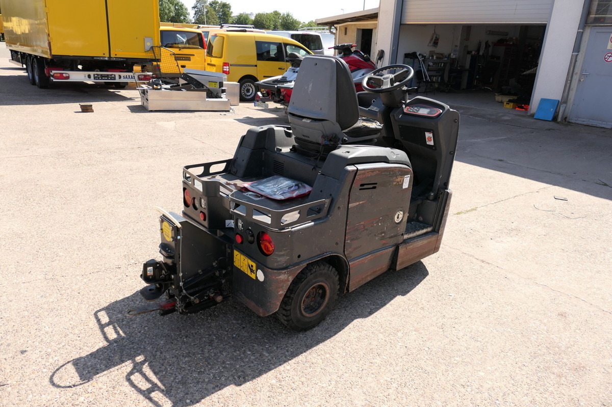 LINDE P 60 Z Schlepper Batterie 16/2019 3-Rad - טרקטור גרירה: תמונה 3 LINDE P 60 Z Schlepper Batterie 16/2019 3-Rad - טרקטור גרירה: תמונה 3
