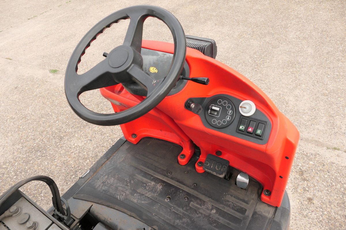 LINDE P 60 Z Schlepper - טרקטור גרירה: תמונה 5 LINDE P 60 Z Schlepper - טרקטור גרירה: תמונה 5