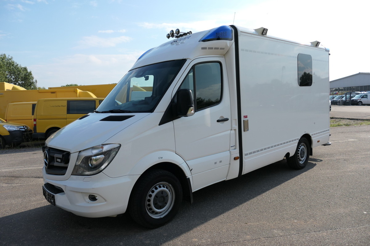 MERCEDES-BENZ 319 Sprinter 6-Zylinder Rettungswagen  Strobel - אמבולנס: תמונה 1 MERCEDES-BENZ 319 Sprinter 6-Zylinder Rettungswagen  Strobel - אמבולנס: תמונה 1